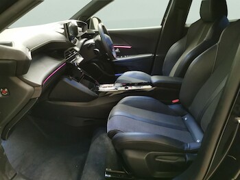 Used Peugeot 2008 2023 for sale - 78799979: Photo