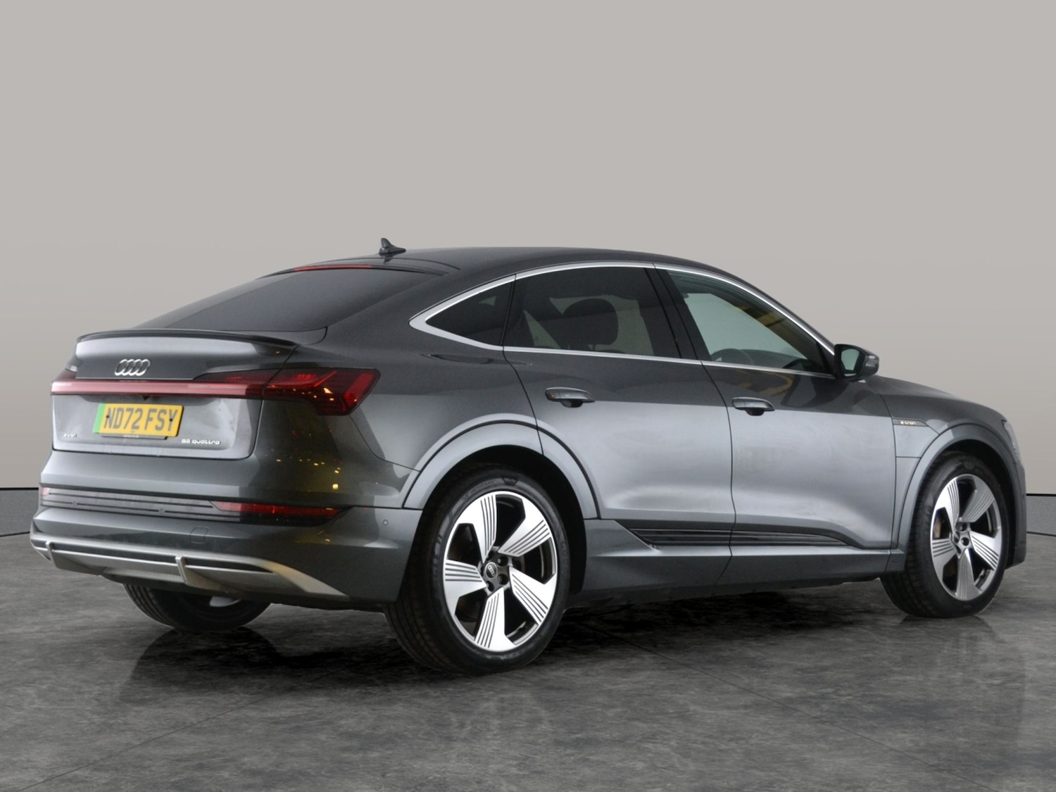 Used Audi e-tron 2022 for sale - 77240630: Photo 11