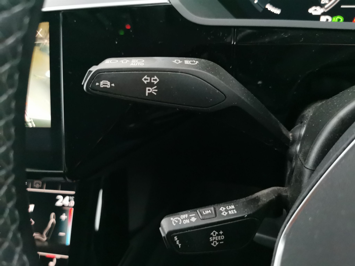 Used Audi e-tron 2022 for sale - 77240630: Photo 25