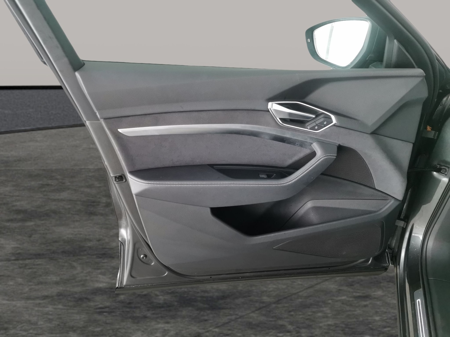 Used Audi e-tron 2022 for sale - 77240630: Photo 32