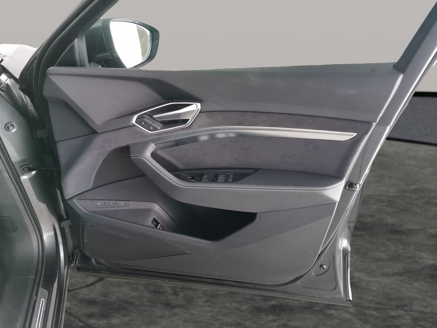 Used Audi e-tron 2022 for sale - 77240630: Photo 34