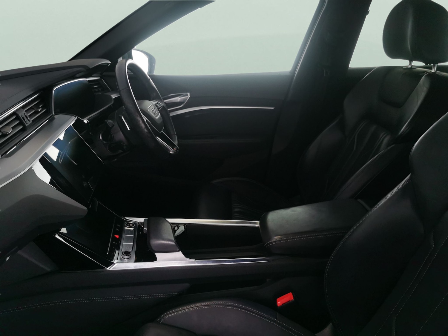 Used Audi e-tron 2022 for sale - 77240630: Photo 4