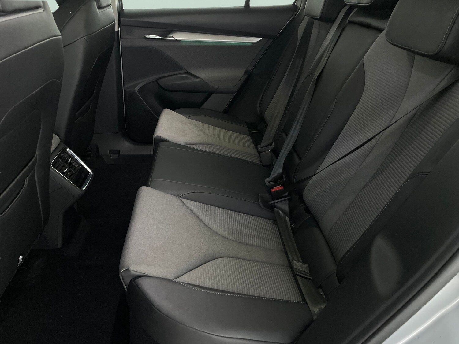 Used Skoda Enyaq 2022 for sale - 77634896: Photo 29