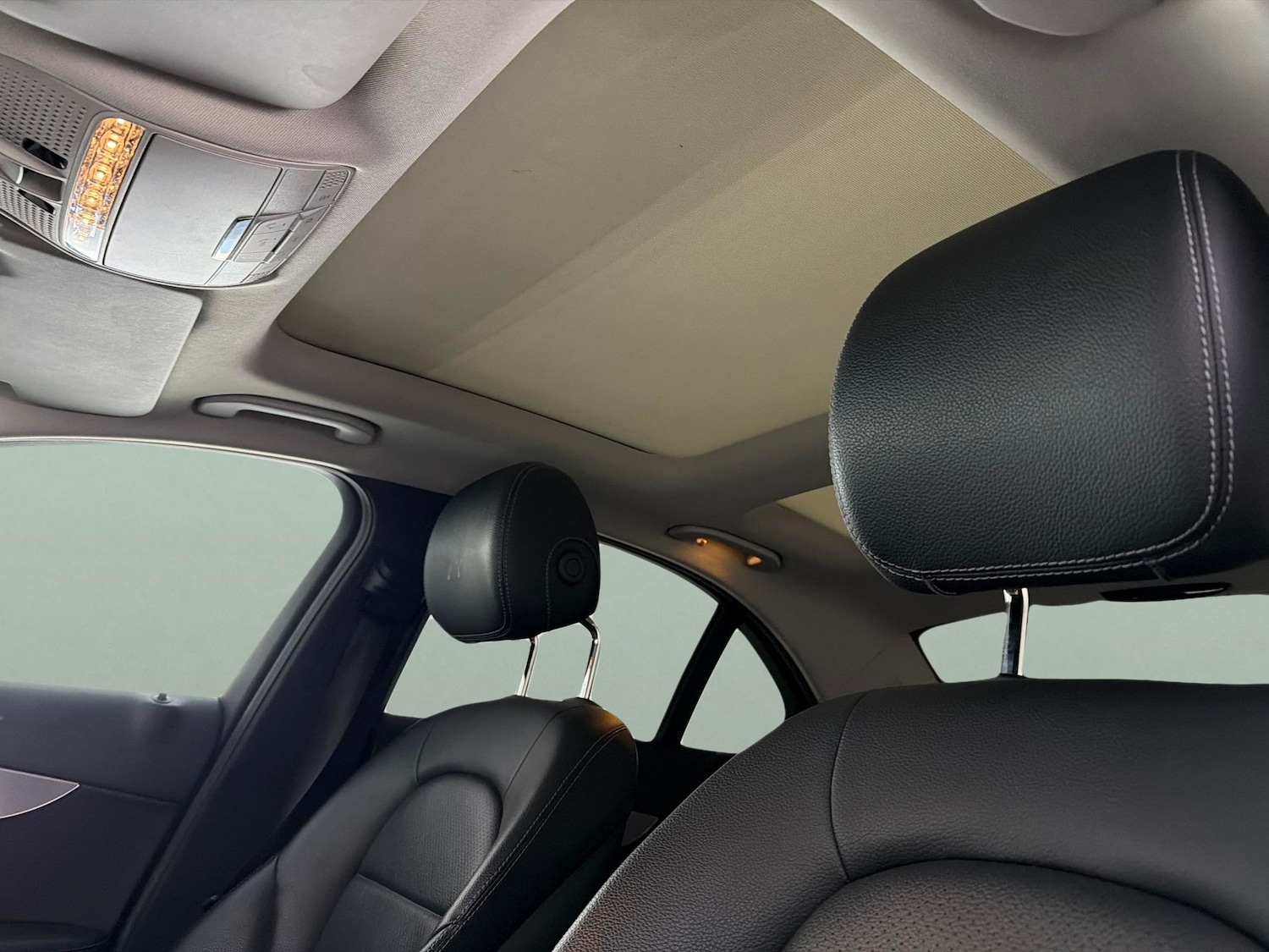 Used Mercedes-Benz C Class 2017 for sale - 77324325: Photo 5