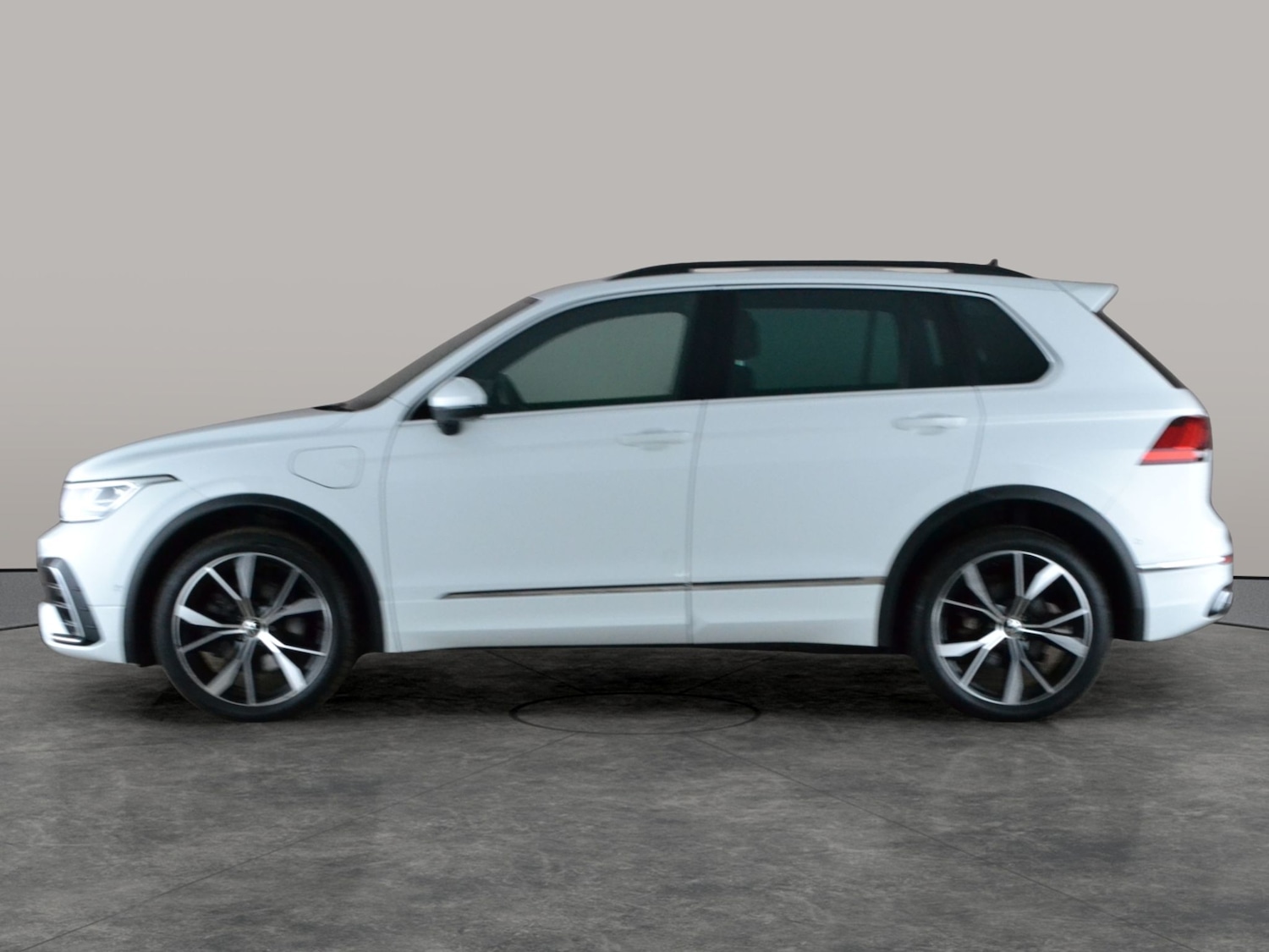 Used Volkswagen Tiguan 2024 for sale - 77918349: Photo 12