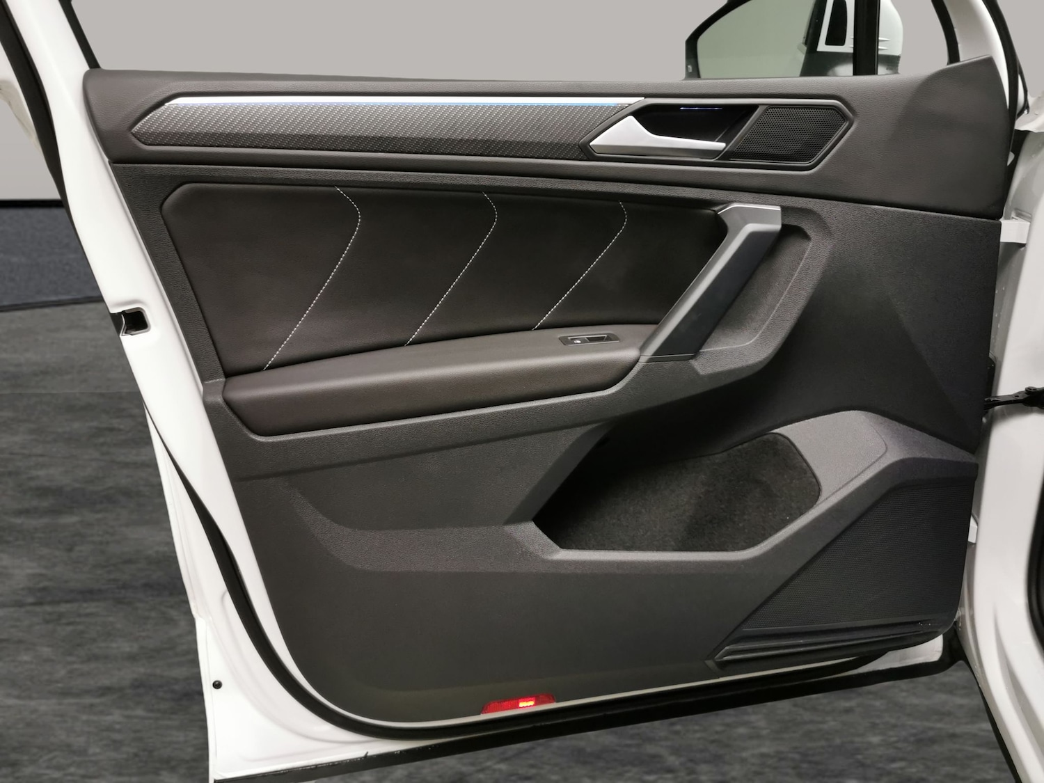 Used Volkswagen Tiguan 2024 for sale - 77918349: Photo 25