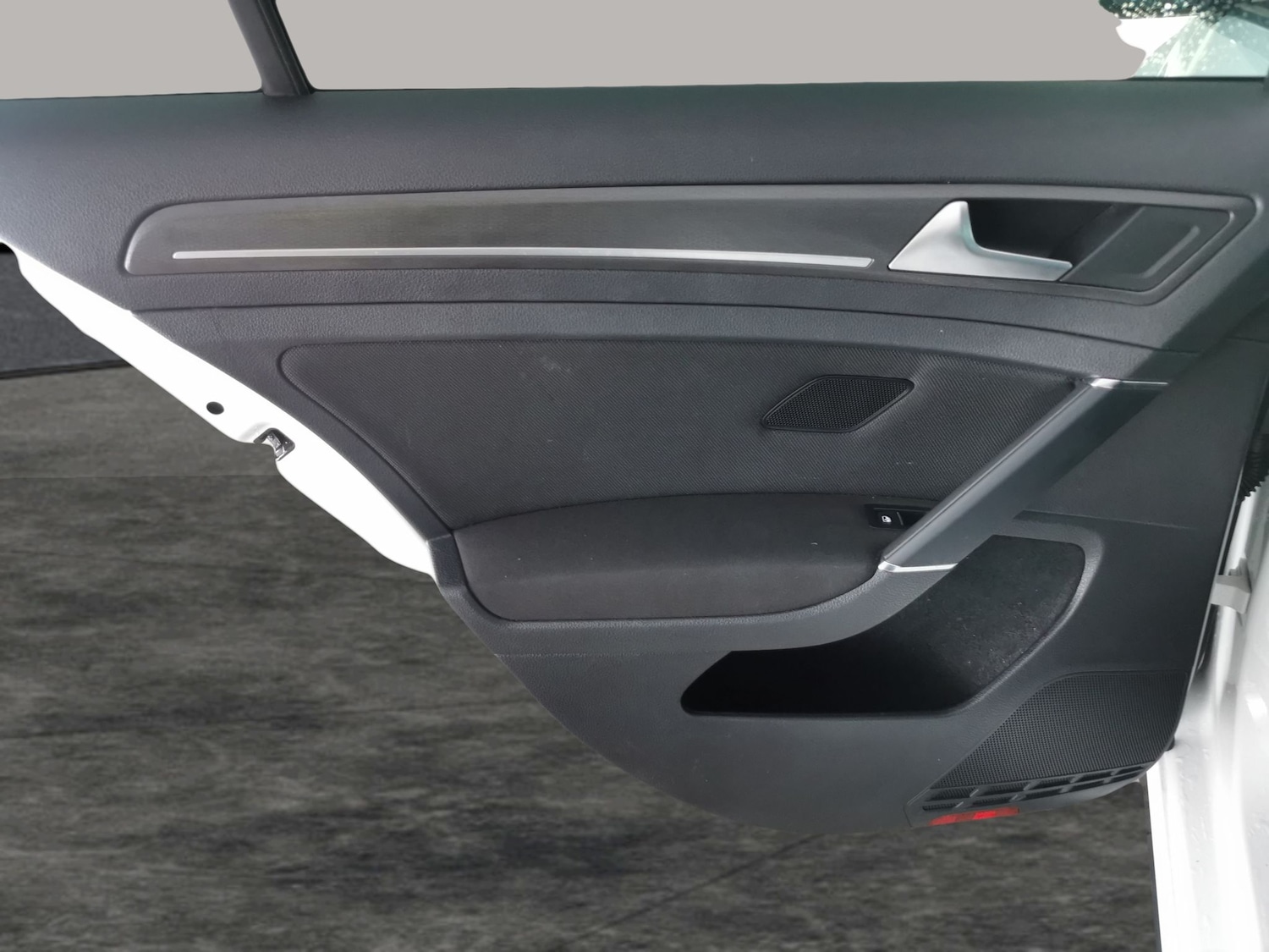 Used Volkswagen Golf 2019 for sale - 77324300: Photo 29