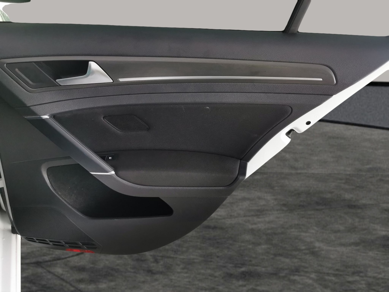 Used Volkswagen Golf 2019 for sale - 77324300: Photo 30