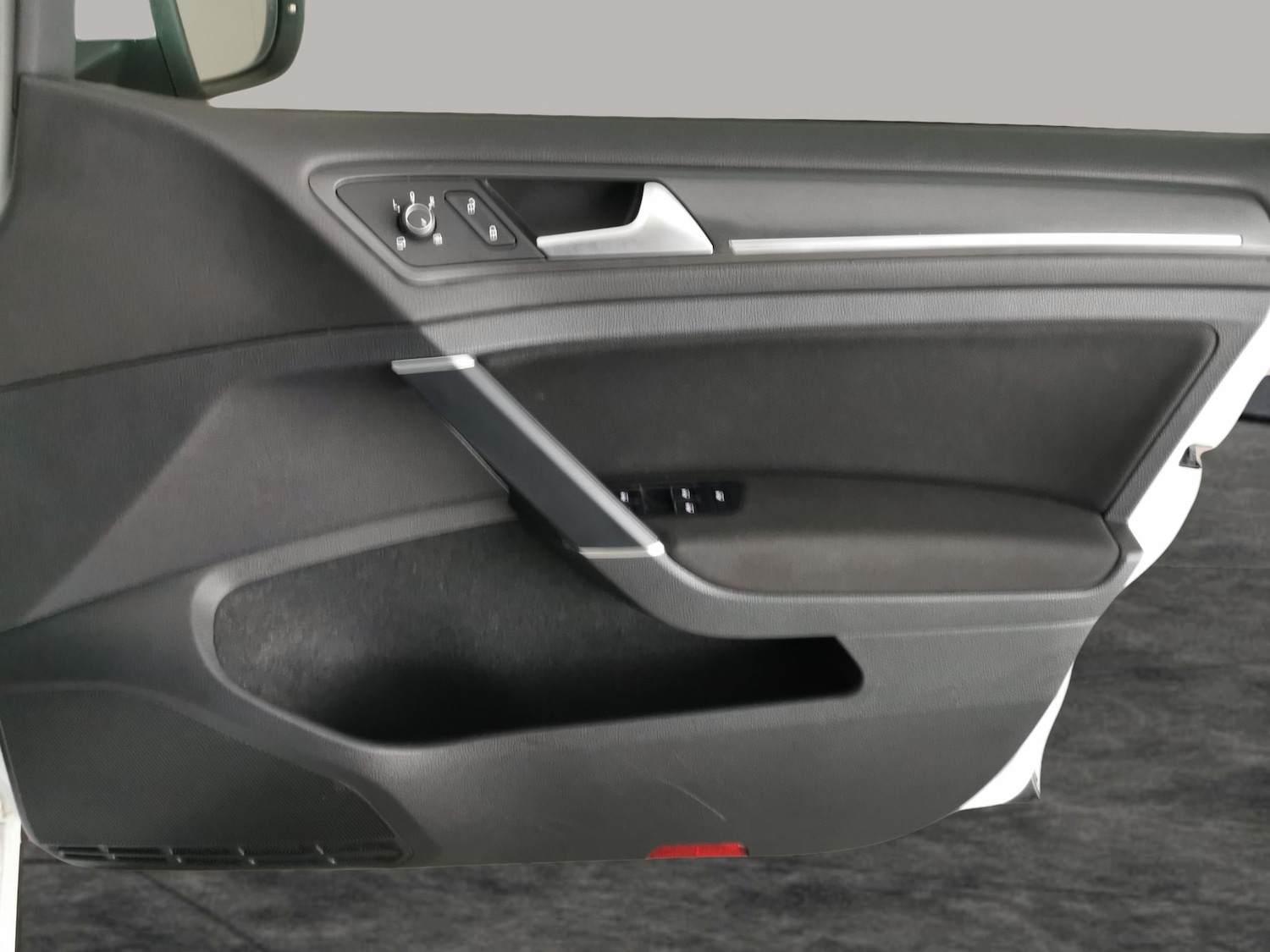 Used Volkswagen Golf 2019 for sale - 77324300: Photo 31