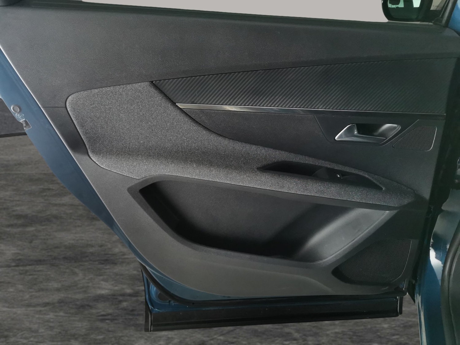 Used Peugeot 5008 2023 for sale - 76603129: Photo 25