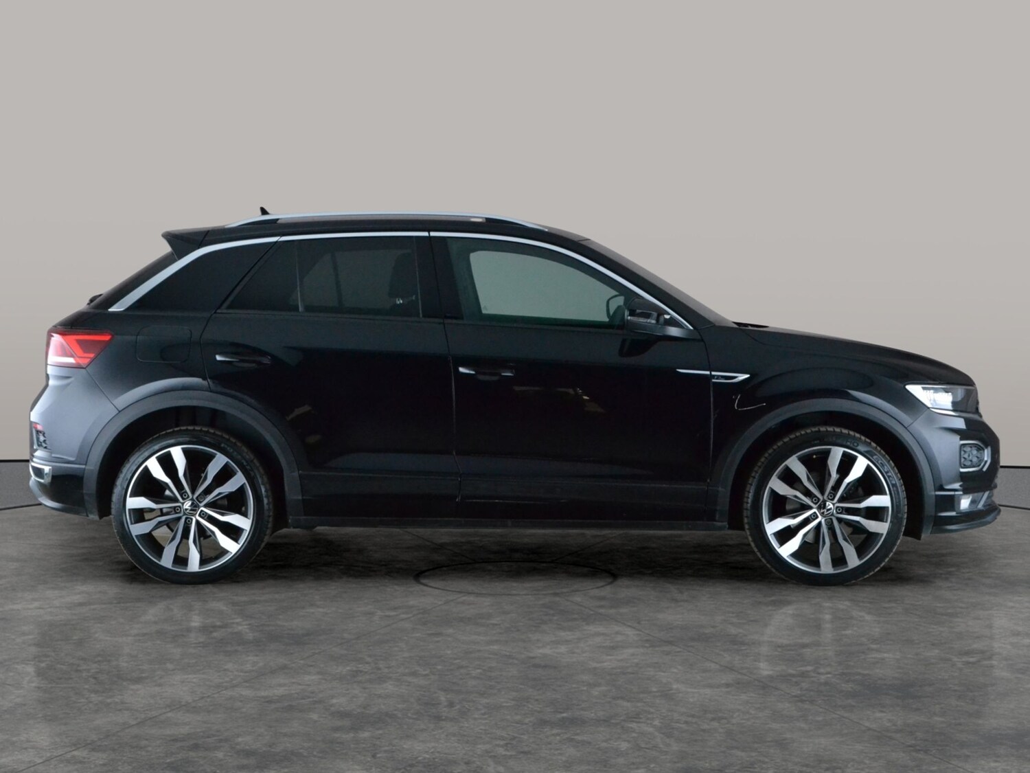 Used Volkswagen T-Roc 2021 for sale - 78149357: Photo 9