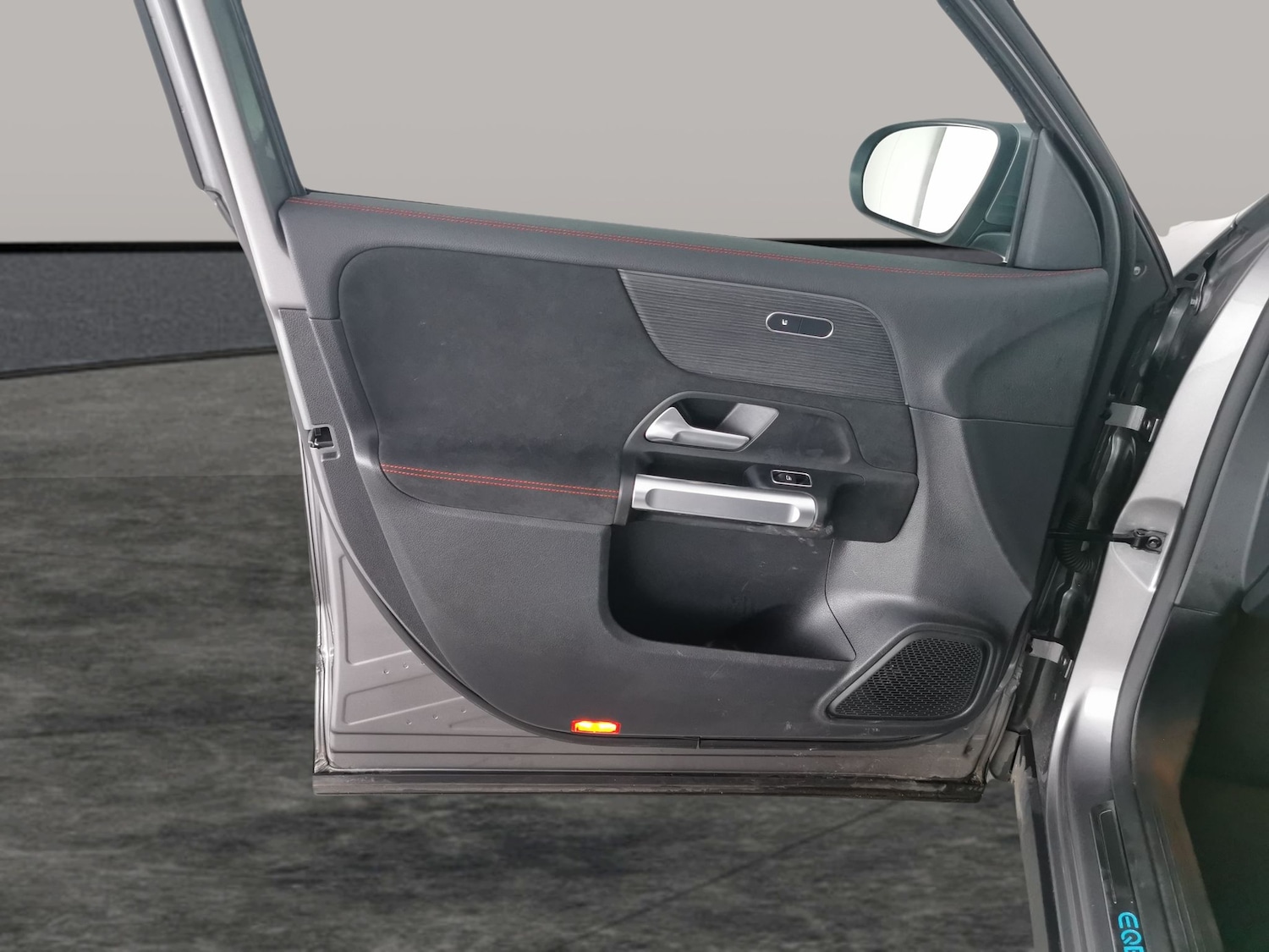 Used Mercedes-Benz EQB 2023 for sale - 77557093: Photo 30