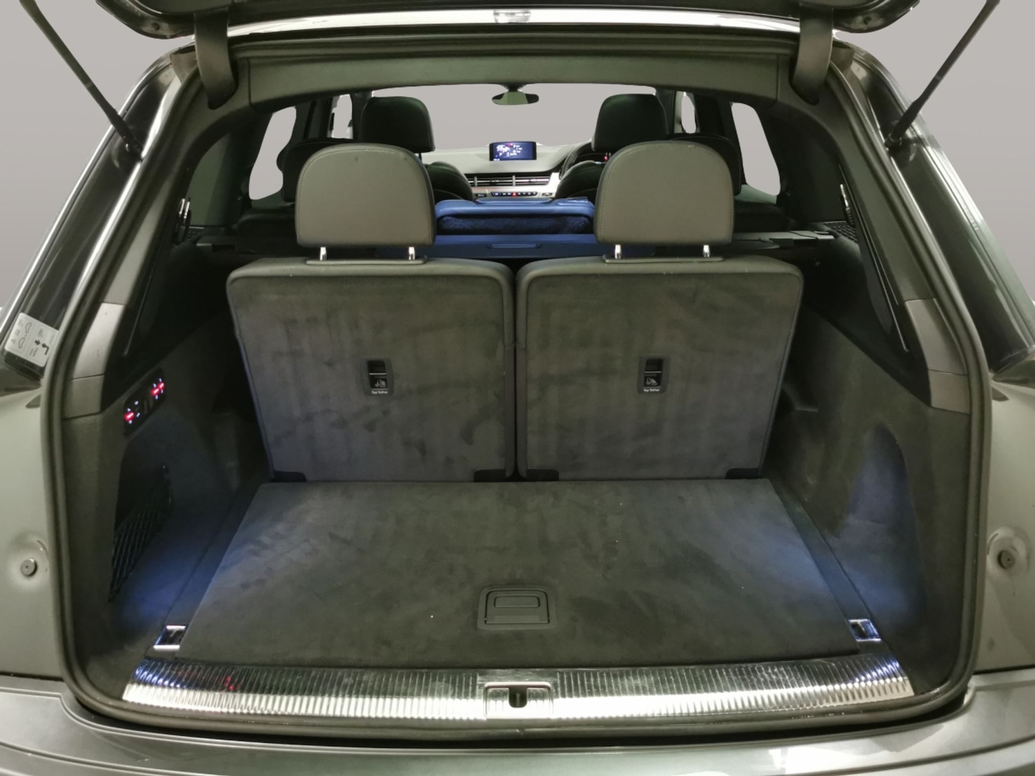 Used Audi Q7 2017 for sale - 76518393: Photo 35