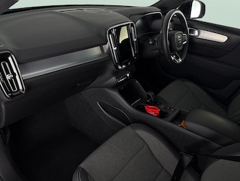 Used Volvo XC40 2022 for sale - 75597378: Photo