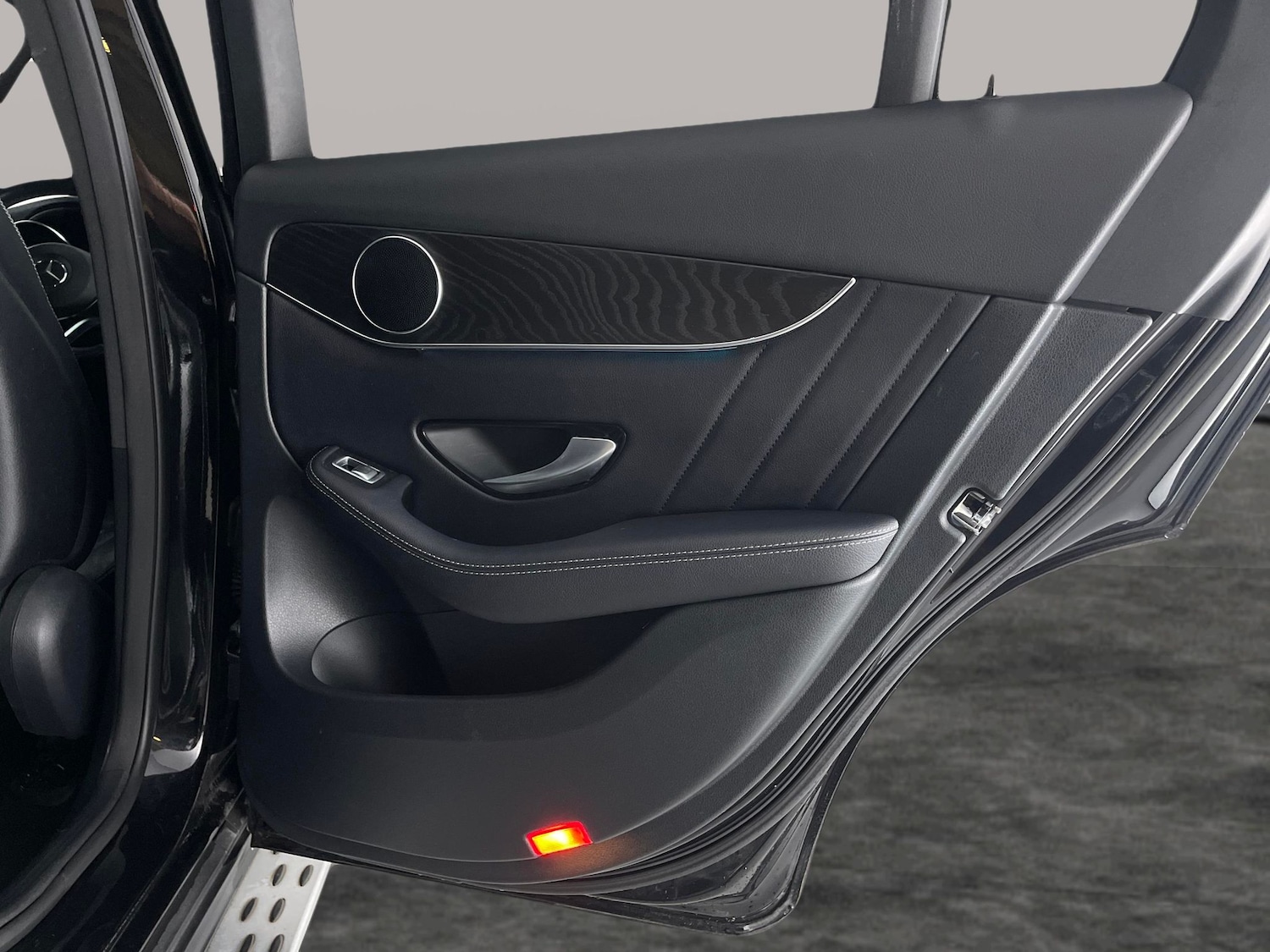 Used Mercedes-Benz GLC 2018 for sale - 77138106: Photo 31