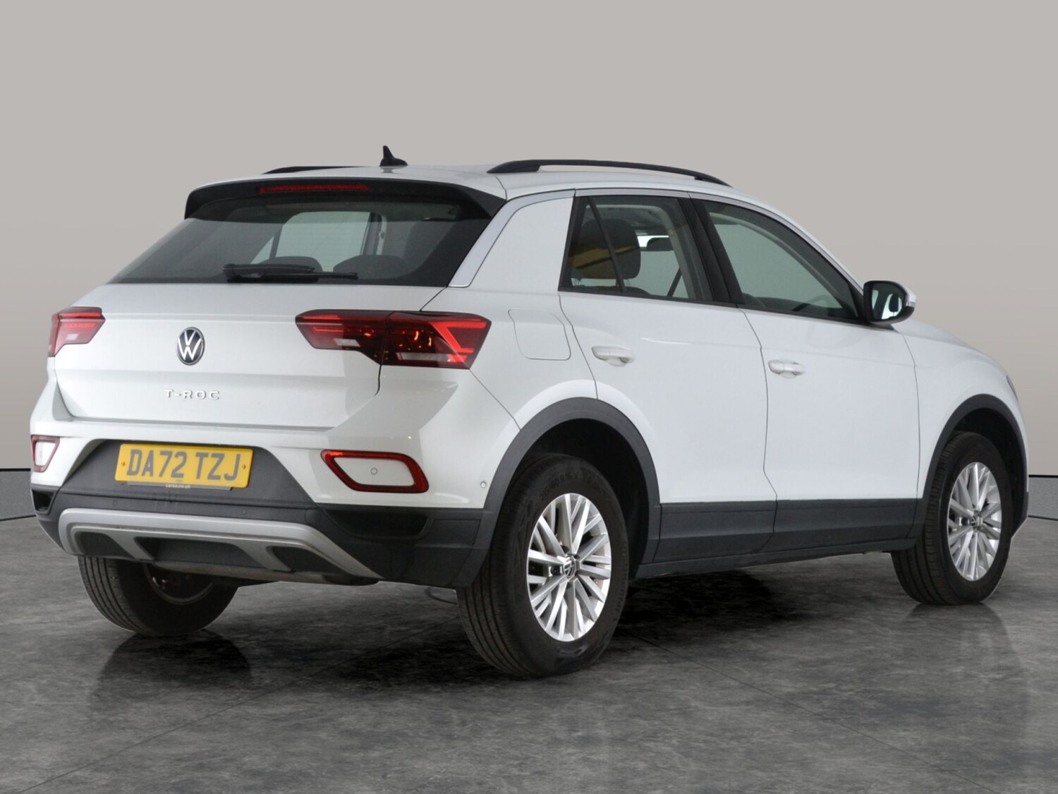 Used Volkswagen T-Roc 2023 for sale - 77591193: Photo 10
