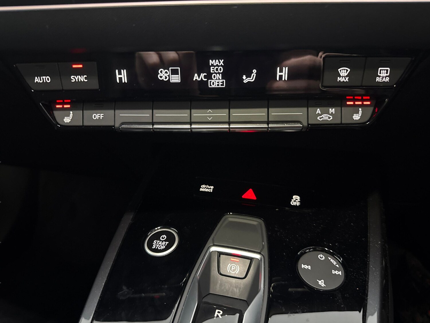 Used Audi Q4 e-tron 2023 for sale - 77942581: Photo 19