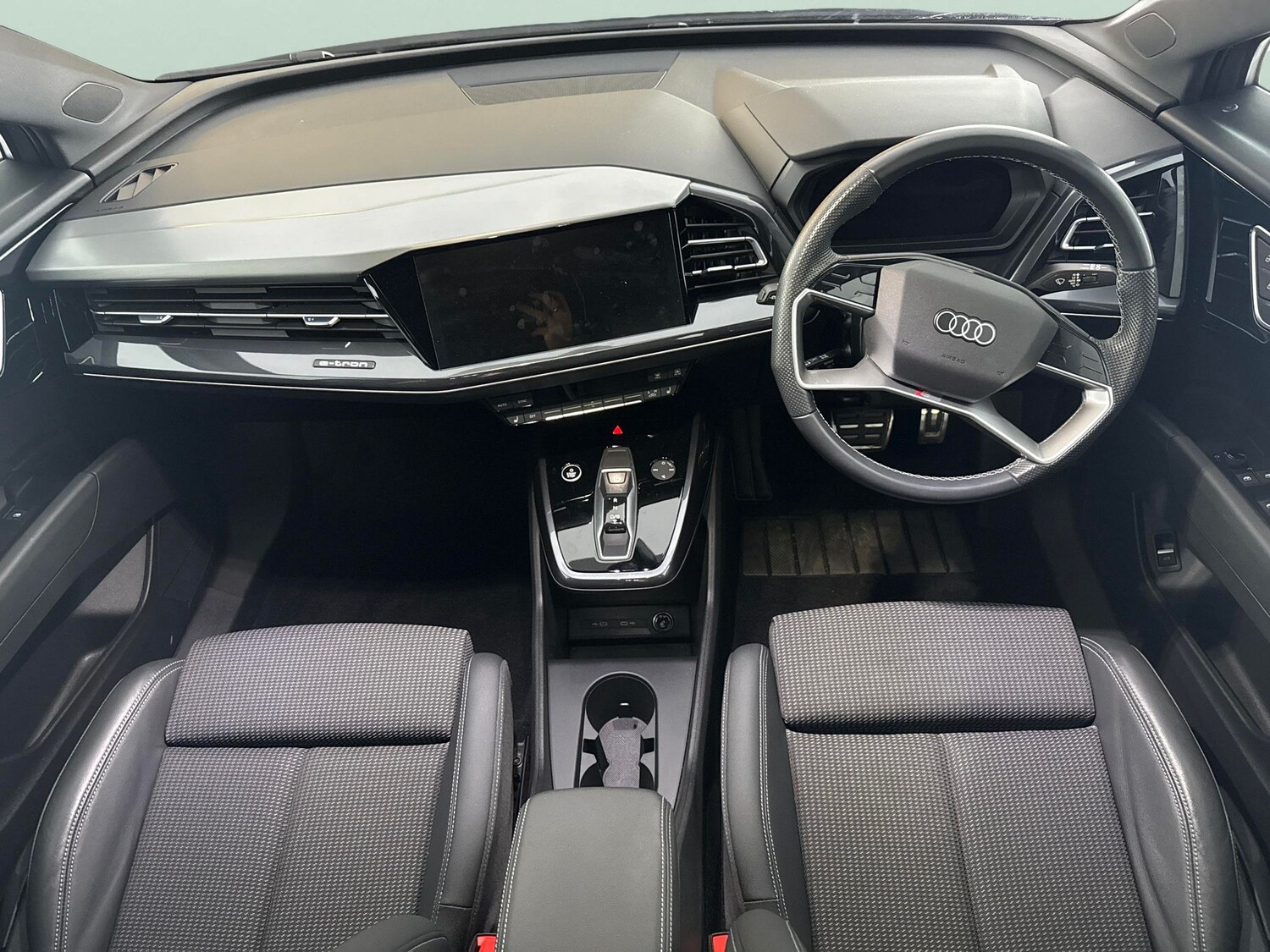 Used Audi Q4 e-tron 2023 for sale - 77942581: Photo 6