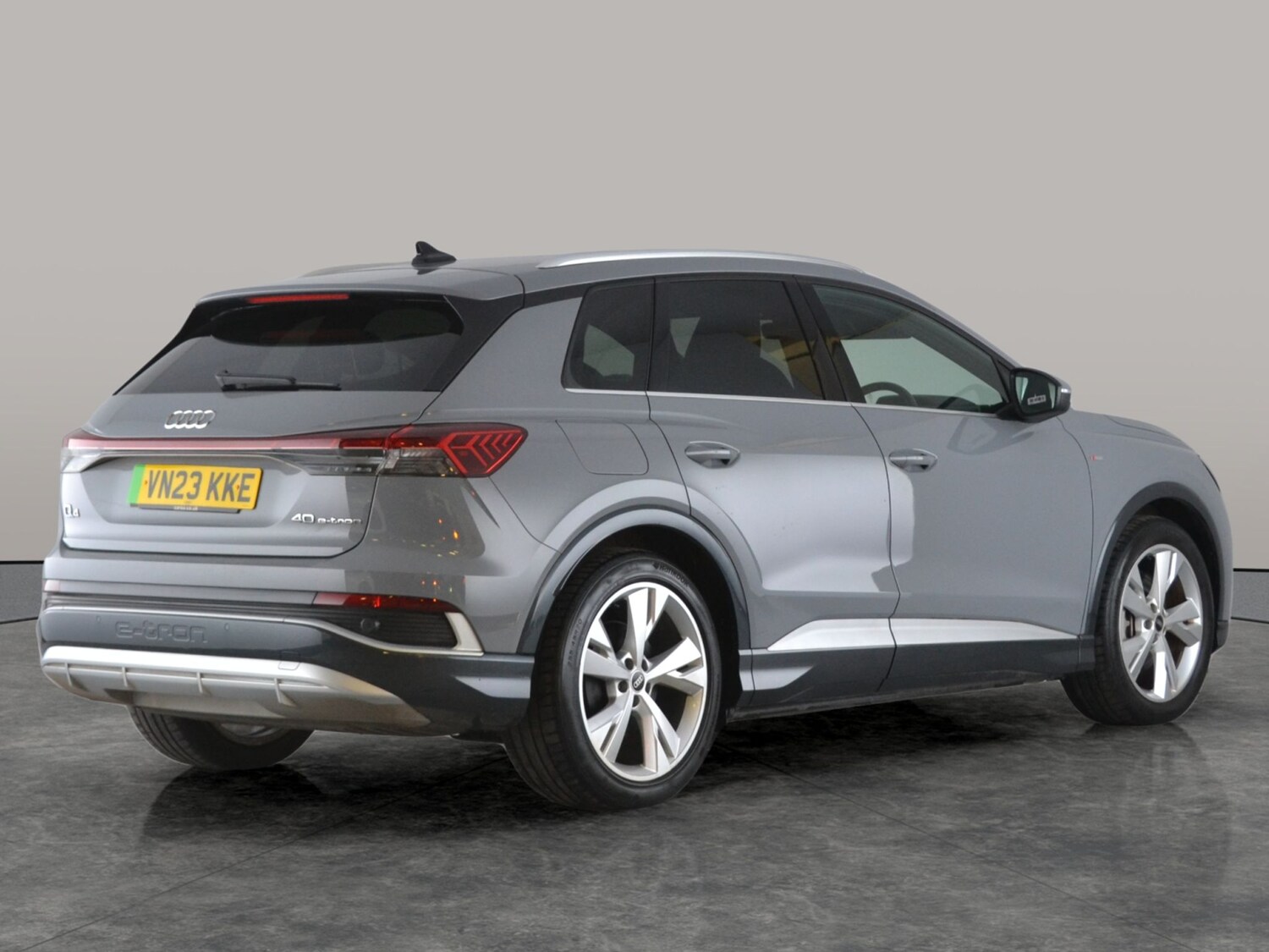 Used Audi Q4 e-tron 2023 for sale - 77942581: Photo 9