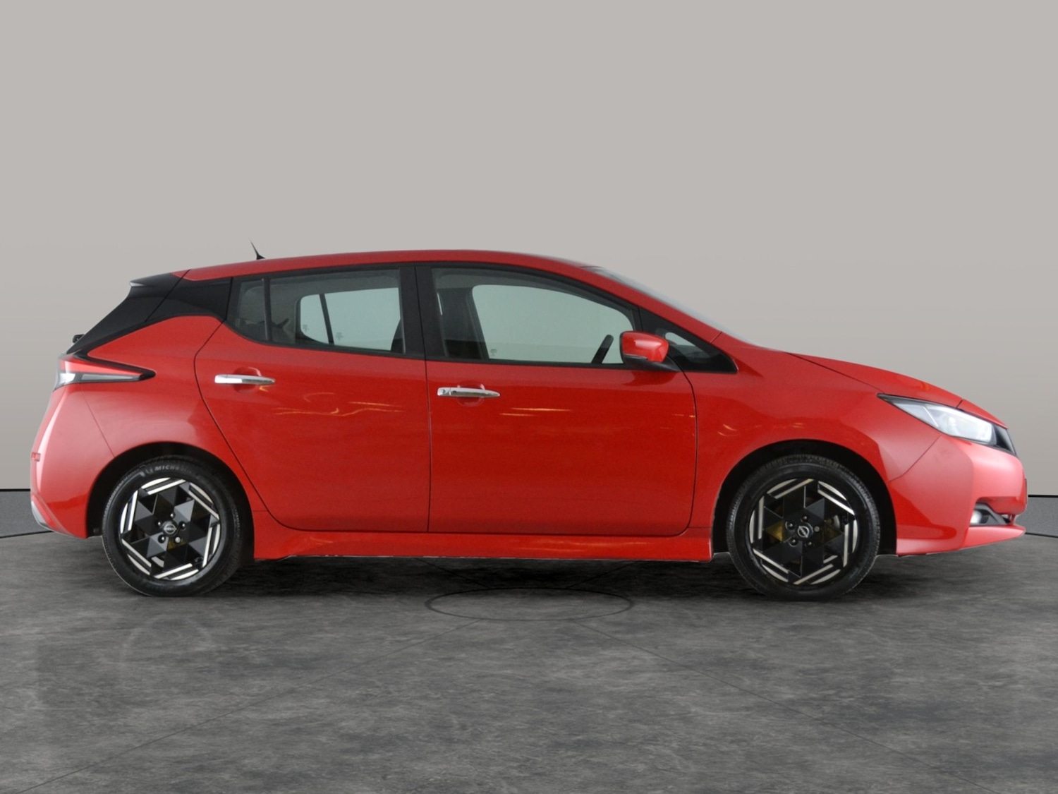 Used Nissan Leaf 2022 for sale - 76373458: Photo 14