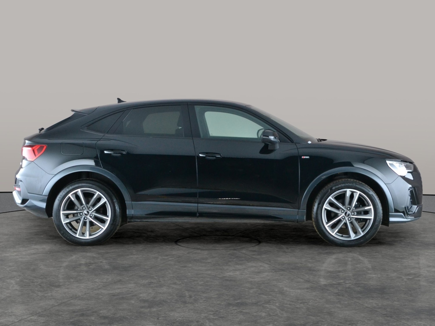 Used Audi Q3 2022 for sale - 77475373: Photo 8
