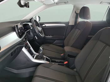 Used Volkswagen T-Roc 2023 for sale - 78252325: Photo