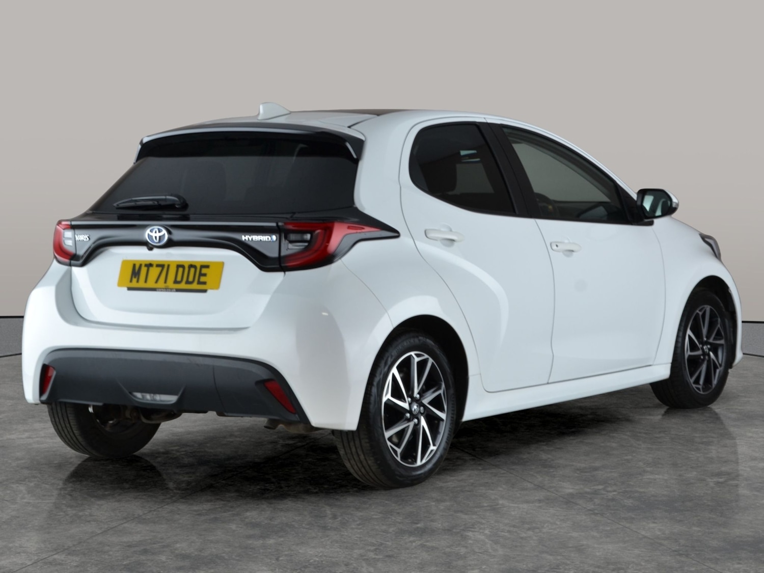 Used Toyota Yaris 2021 for sale - 76935095: Photo 10