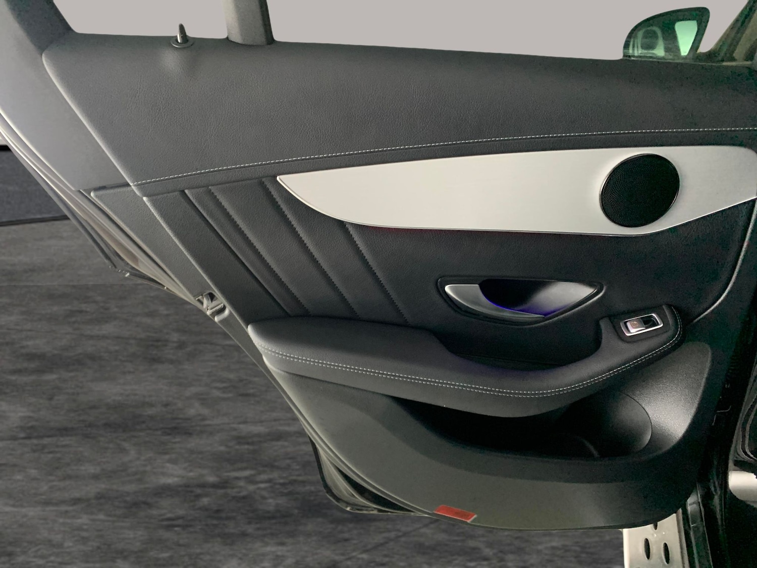 Used Mercedes-Benz GLC 2022 for sale - 76999635: Photo 30