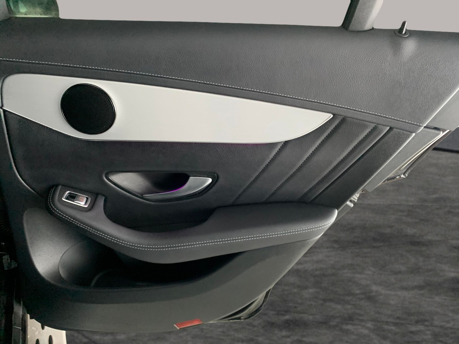 Used Mercedes-Benz GLC 2022 for sale - 76999635: Photo 31