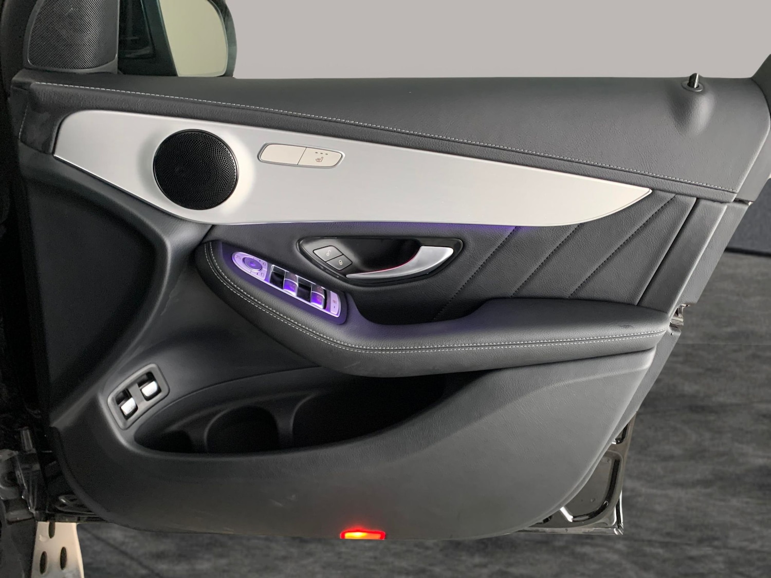 Used Mercedes-Benz GLC 2022 for sale - 76999635: Photo 32