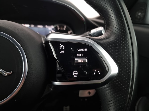 Used Jaguar E-Pace 2021 for sale - 76240891: Photo 22
