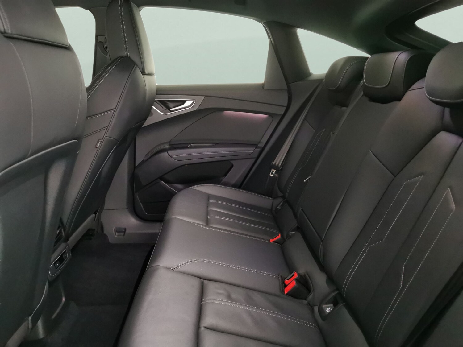 Used Audi Q4 e-tron 2023 for sale - 77888164: Photo 32