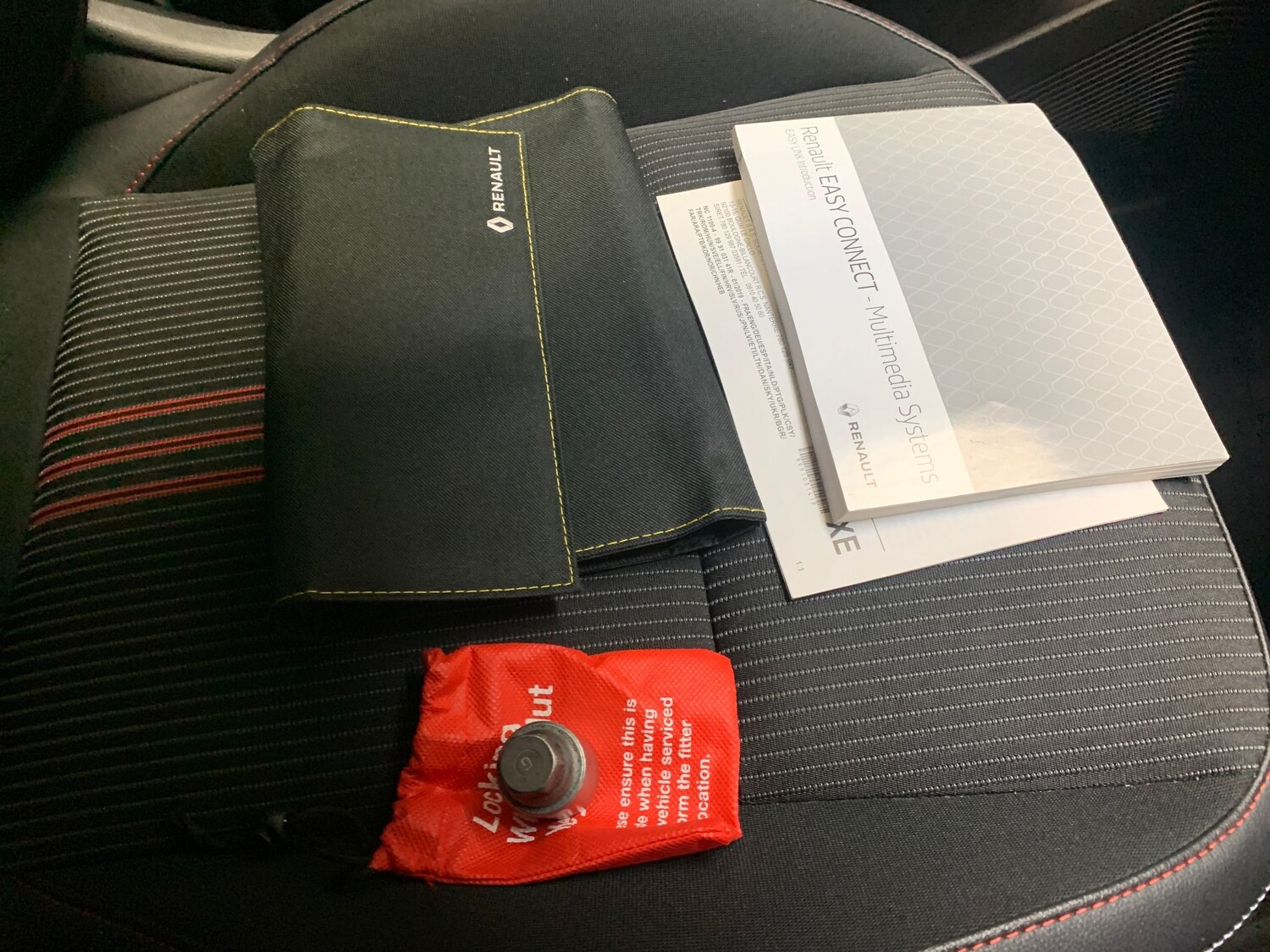 Used Renault Captur 2021 for sale - 77540328: Photo 29