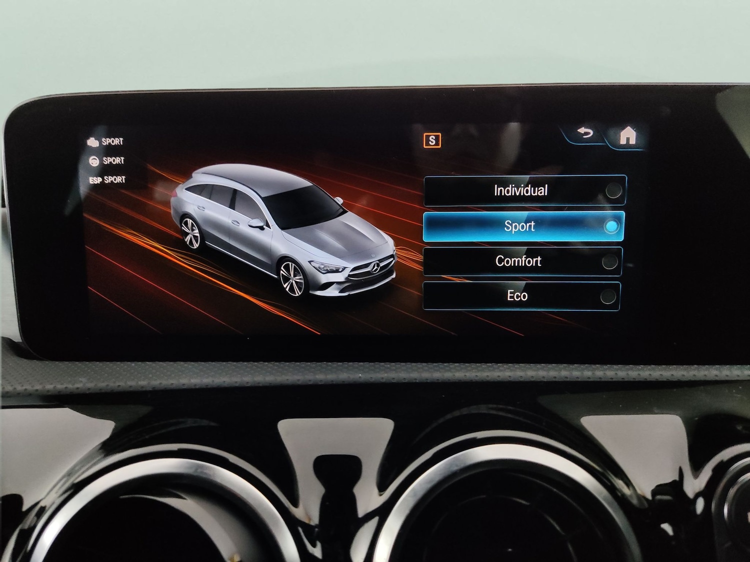 Used Mercedes-Benz CLA 2022 for sale - 78211026: Photo 17