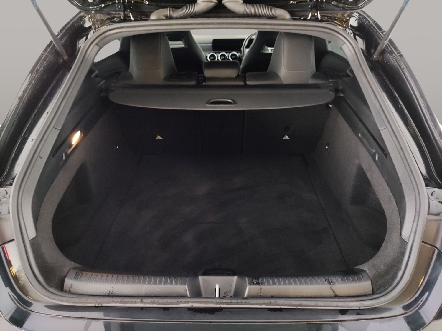 Used Mercedes-Benz CLA 2022 for sale - 78211026: Photo 32