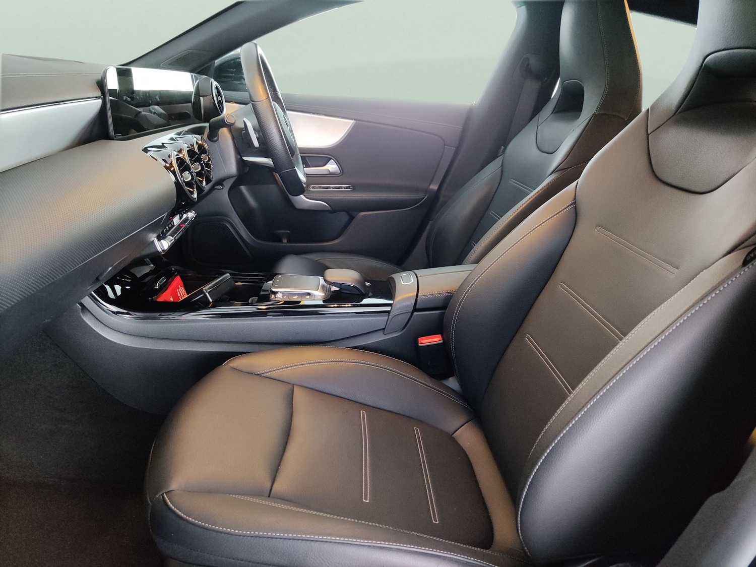 Used Mercedes-Benz CLA 2022 for sale - 78211026: Photo 4