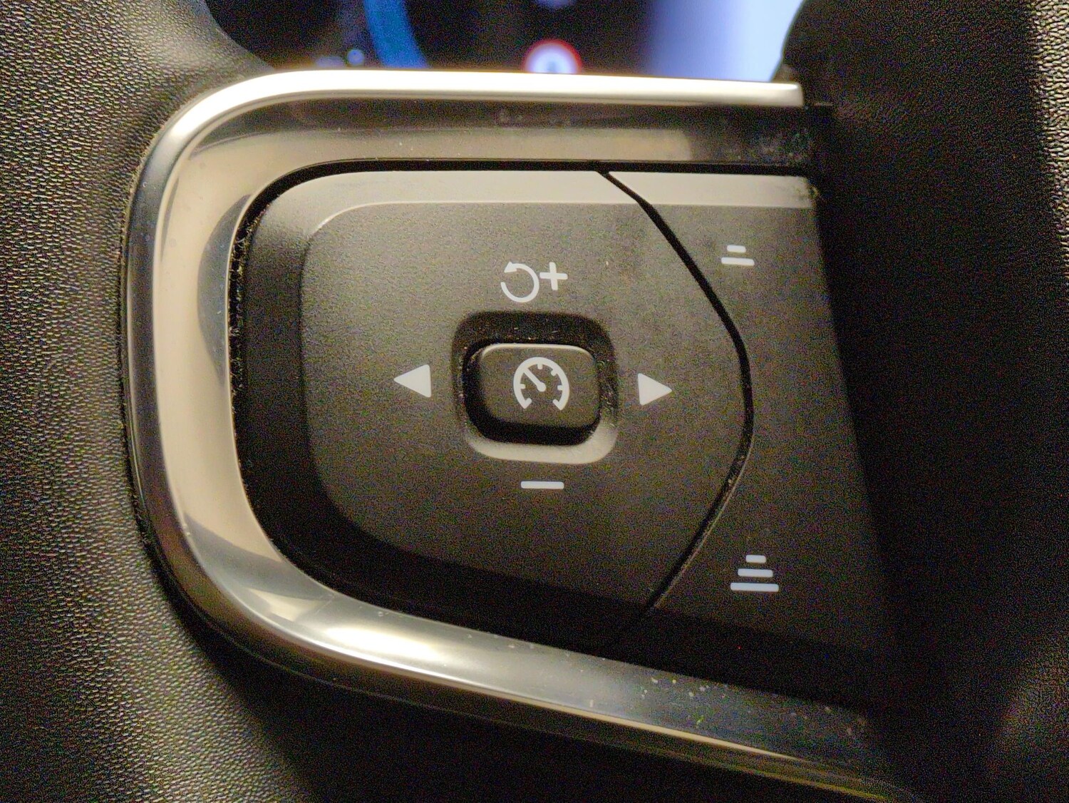 Used Volvo C40 2023 for sale - 77675982: Photo 24