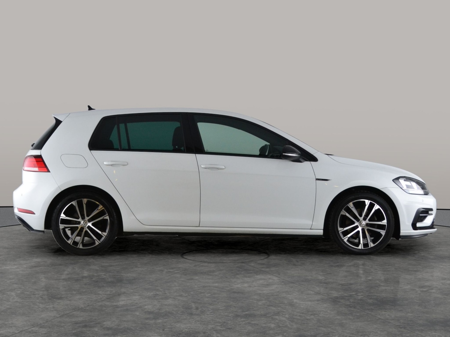 Used Volkswagen Golf 2018 for sale - 77316228: Photo 12