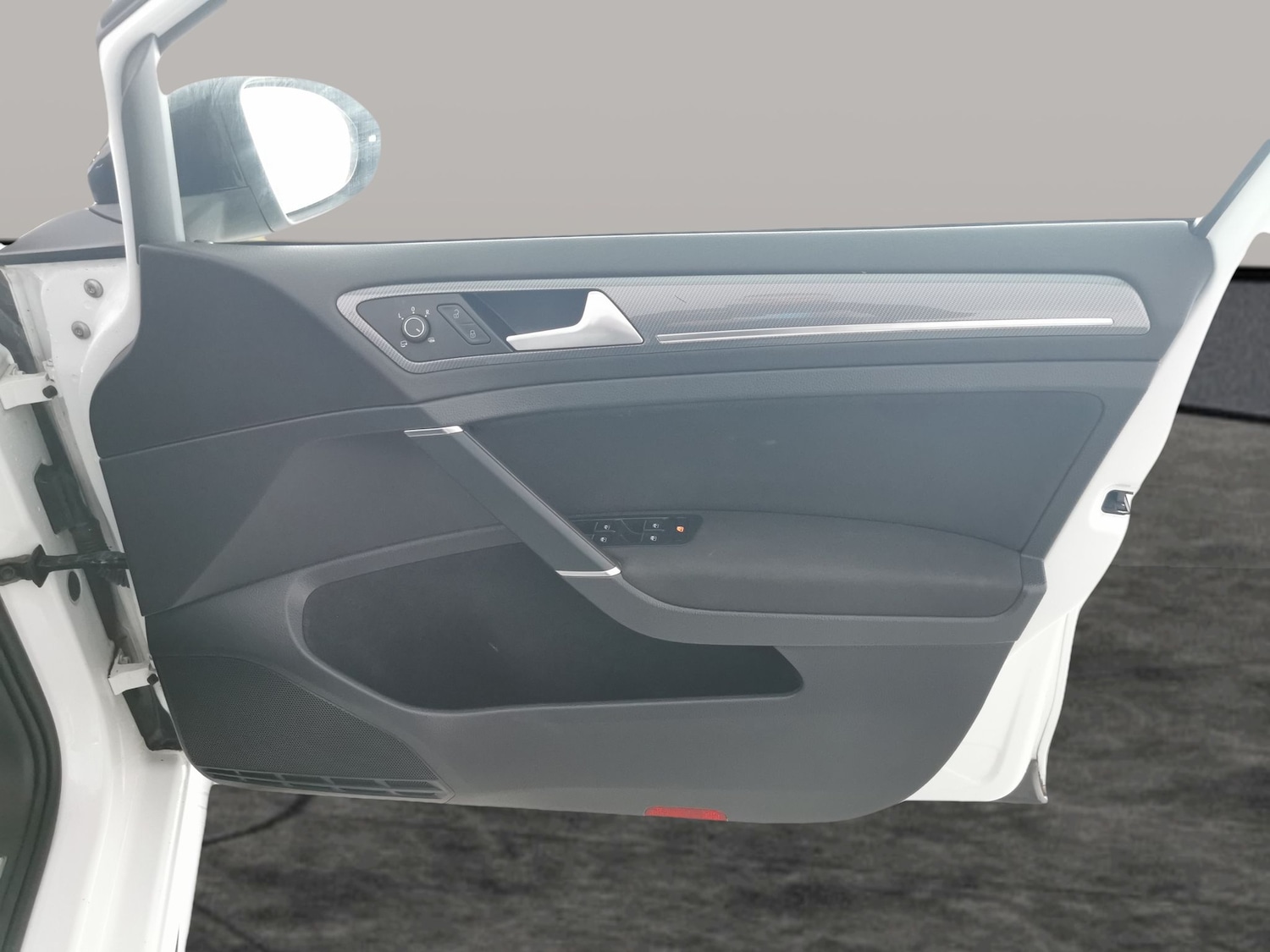 Used Volkswagen Golf 2018 for sale - 77316228: Photo 28