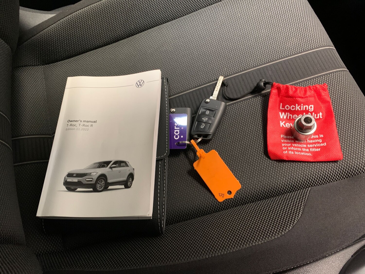 Used Volkswagen T-Roc 2023 for sale - 77540354: Photo 26