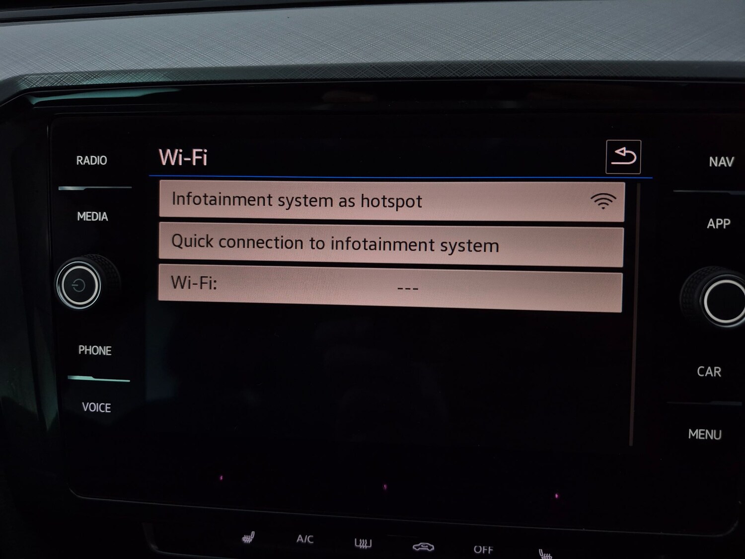 Used Volkswagen Passat 2023 for sale - 77480425: Photo 14