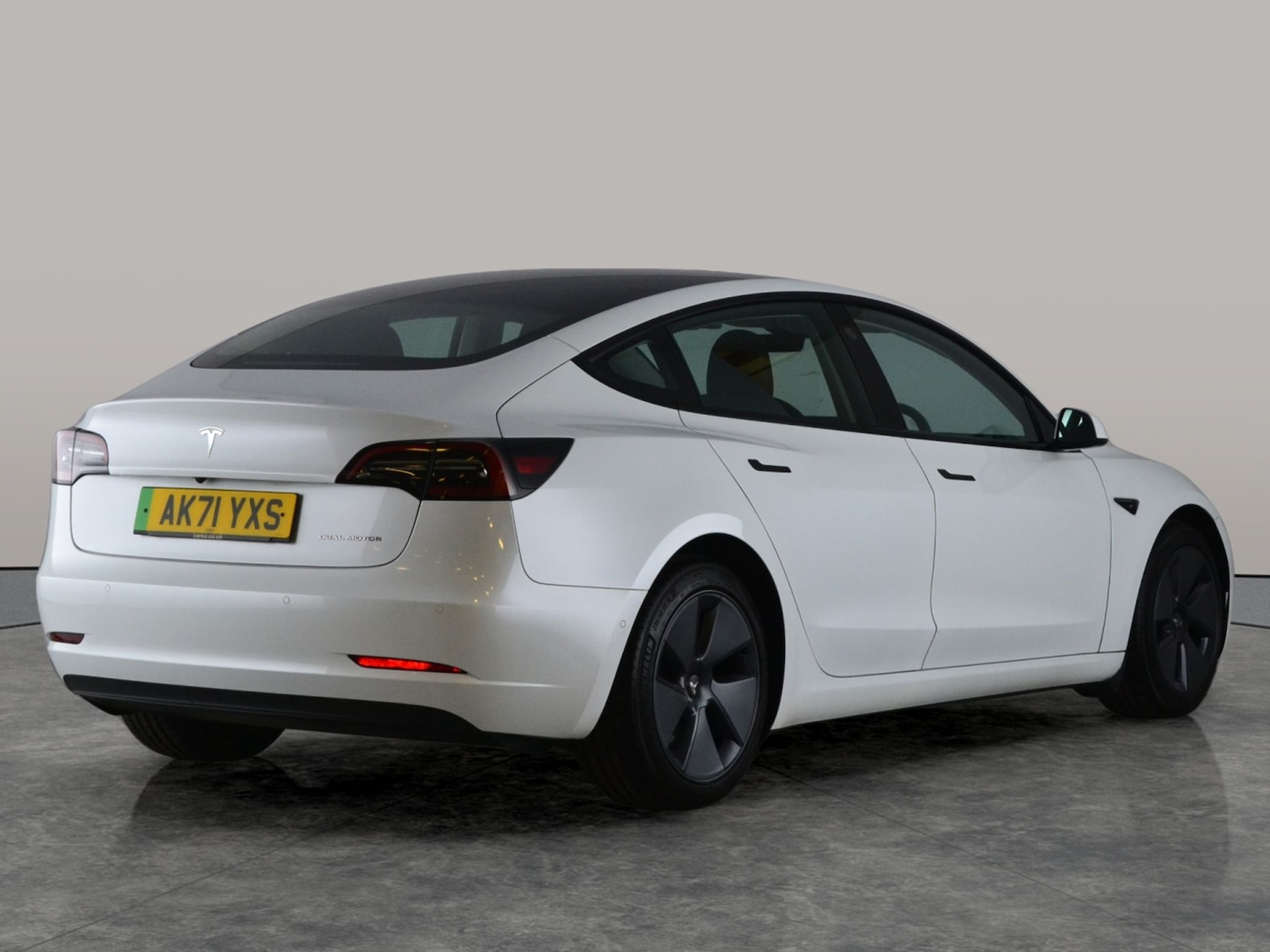 Used Tesla Model 3 2021 for sale - 78132550: Photo 12