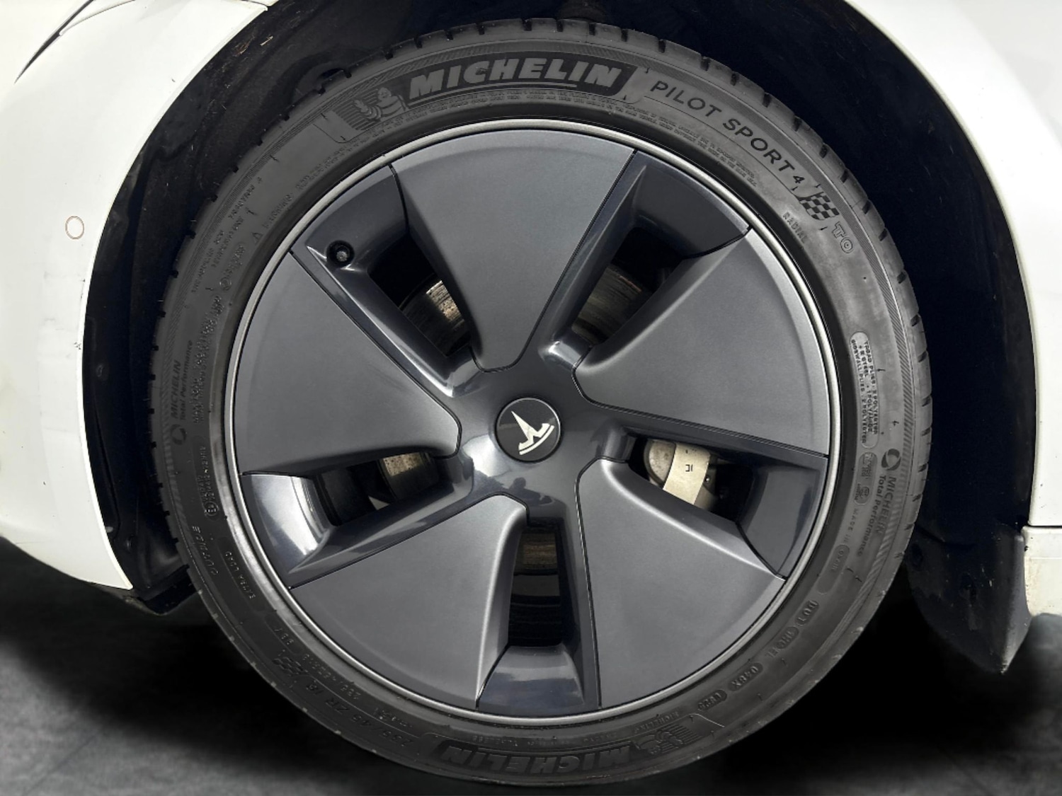 Used Tesla Model 3 2021 for sale - 78132550: Photo 31