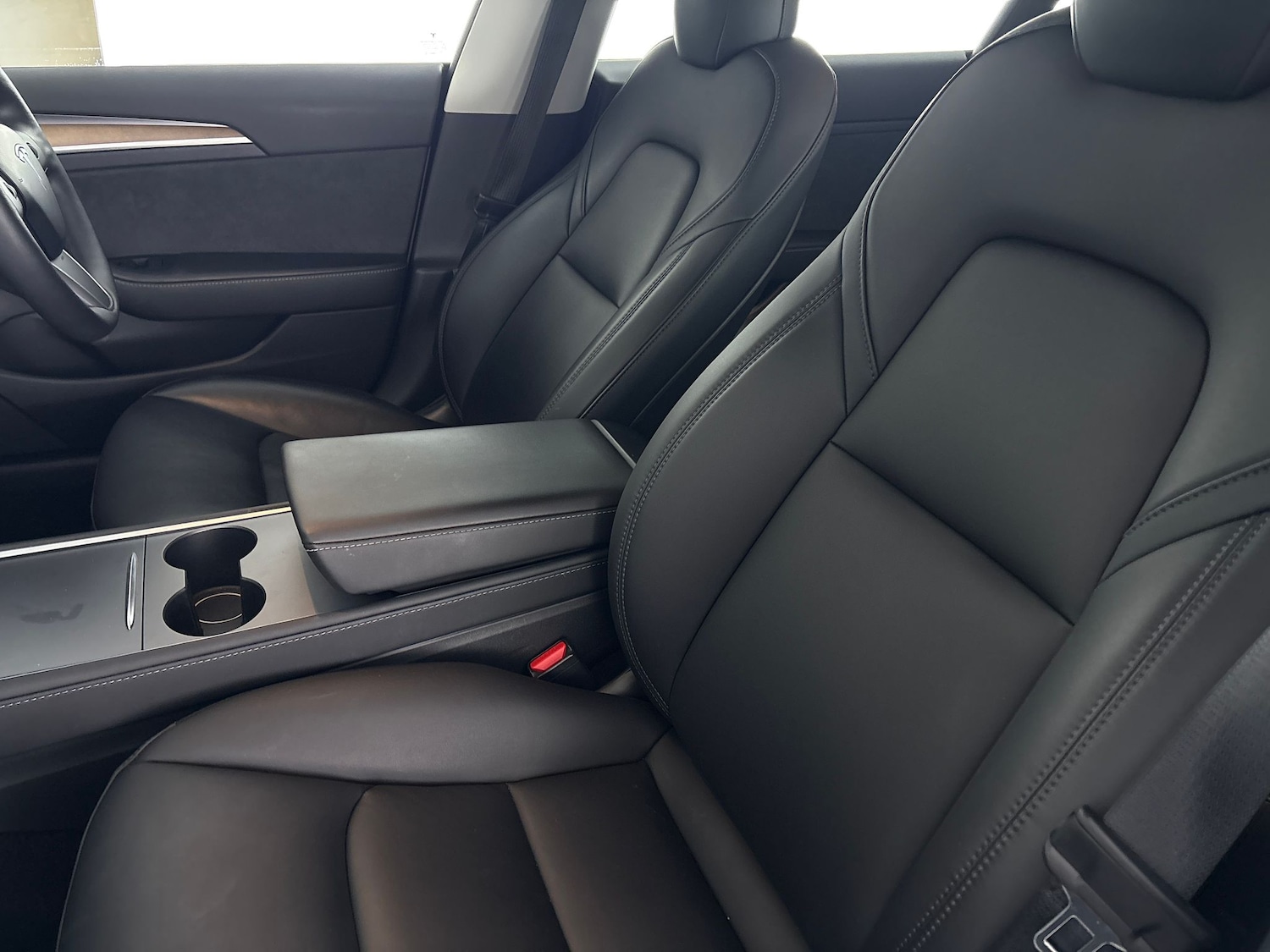 Used Tesla Model 3 2021 for sale - 78132550: Photo 8