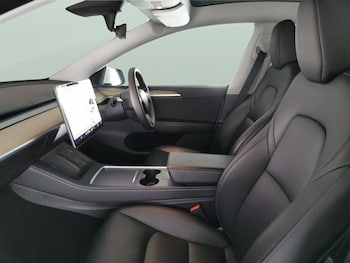 Used Tesla Model Y 2023 for sale - 79542675: Photo