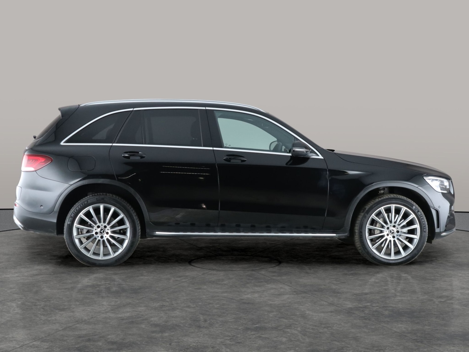 Used Mercedes-Benz GLC 2021 for sale - 76745708: Photo 10