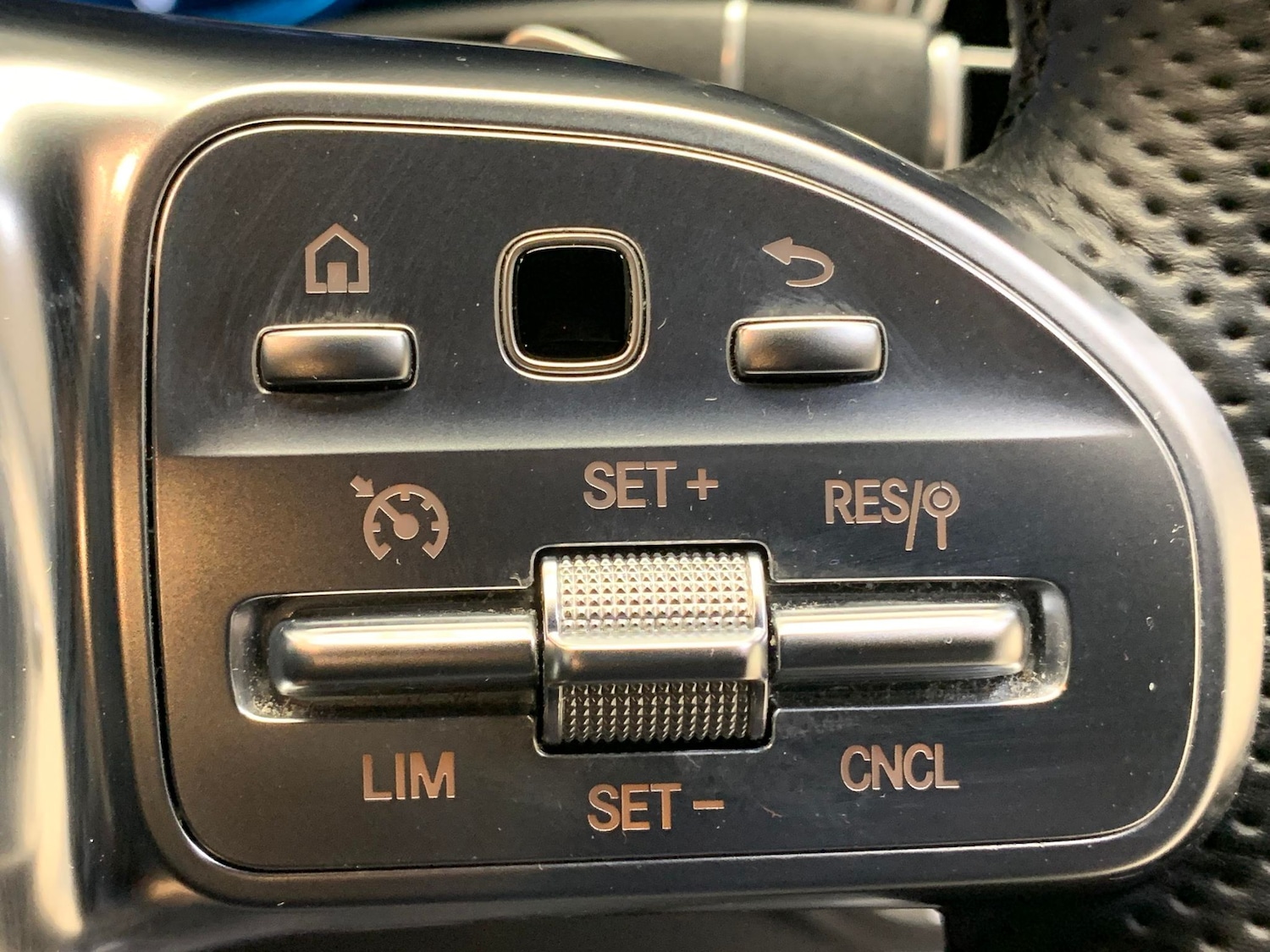 Used Mercedes-Benz GLC 2021 for sale - 76745708: Photo 25