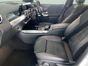 Used Mercedes-Benz GLB 2021 for sale - 75676117: Photo