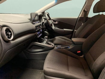 Used Hyundai KONA 2021 for sale - 76480116: Photo