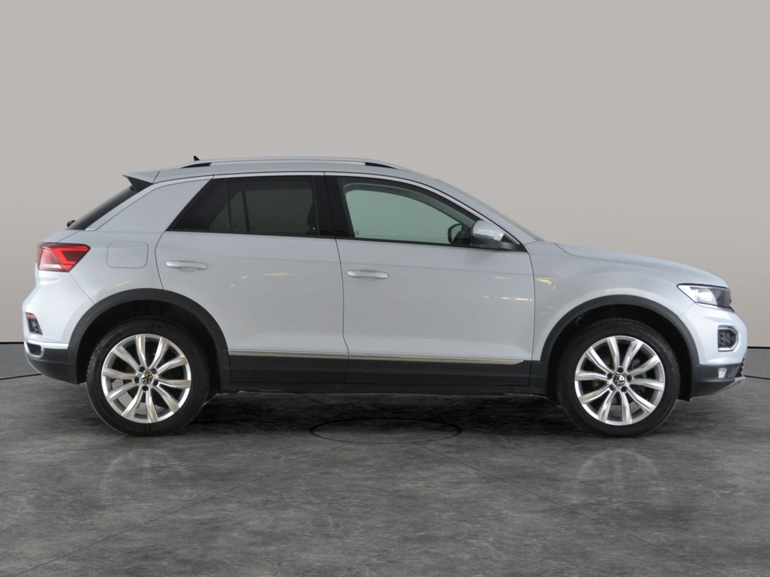 Used Volkswagen T-Roc 2021 for sale - 77283493: Photo 10